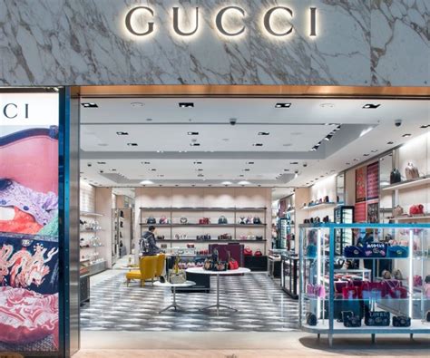 buying gucci in lhr or hkg|gucci heathrow terminal 5.